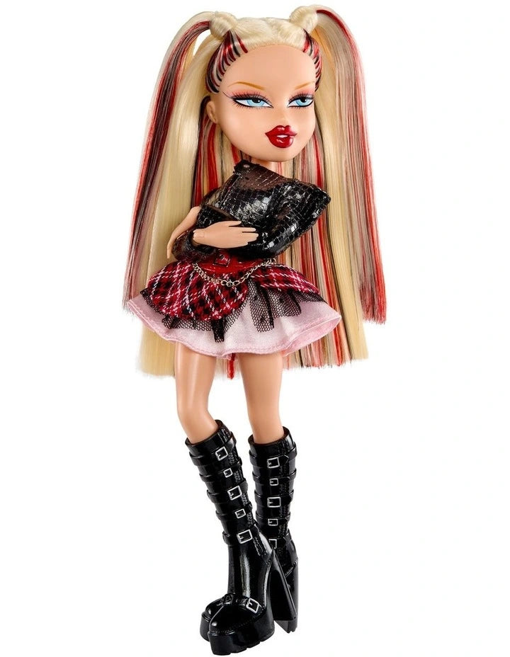 BRATZ POP STARZ DOLL CLOE