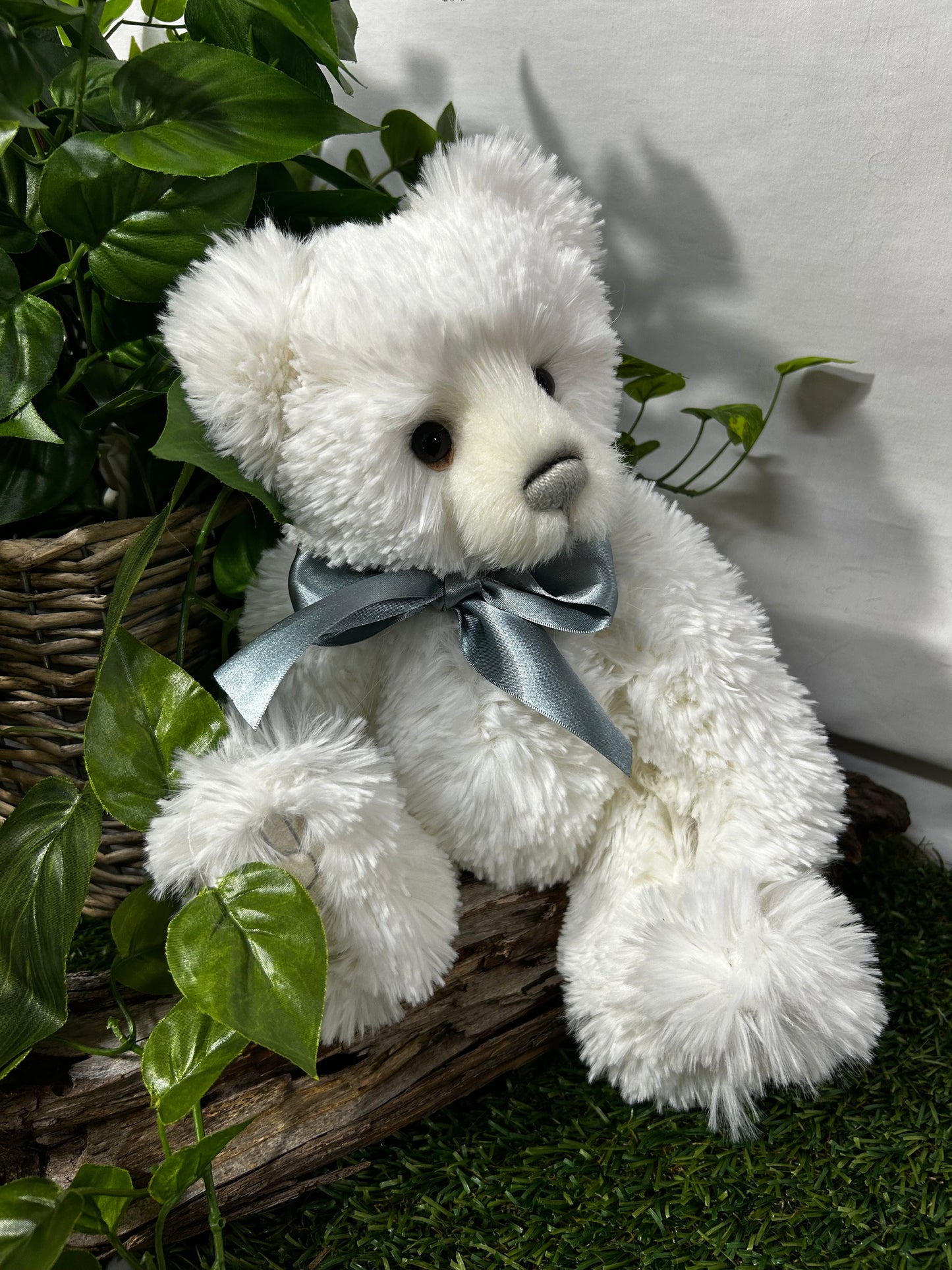 2025 CHARLIE BEARS MAJA