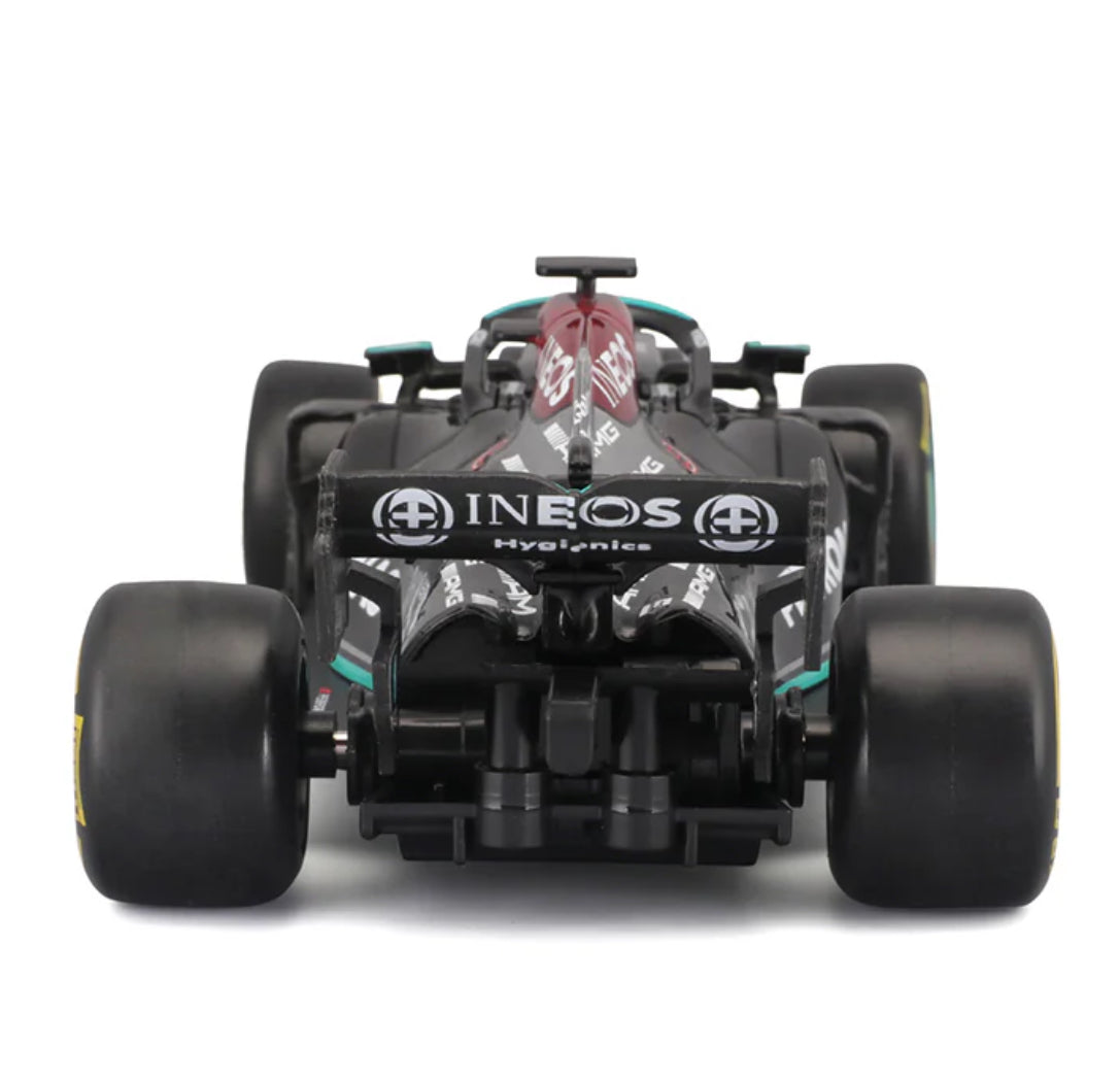 MAISTO R/C 1:24 F1 MERCEDES PETRONAS