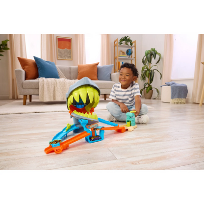 H/W CITY SHARK CHOMP BEACH PLAYSET