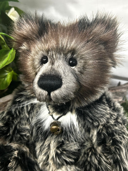 CHARLIE BEARS BIRTHDAY BEAR
