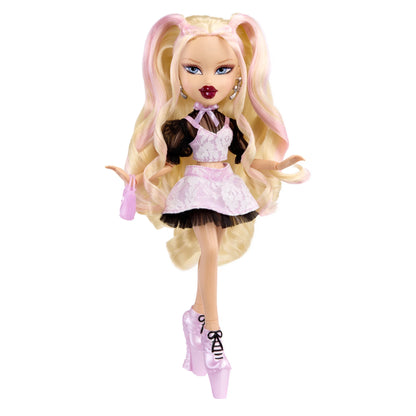 BRATZ STYLIN BIRTHDAYZ DOLL CLOE