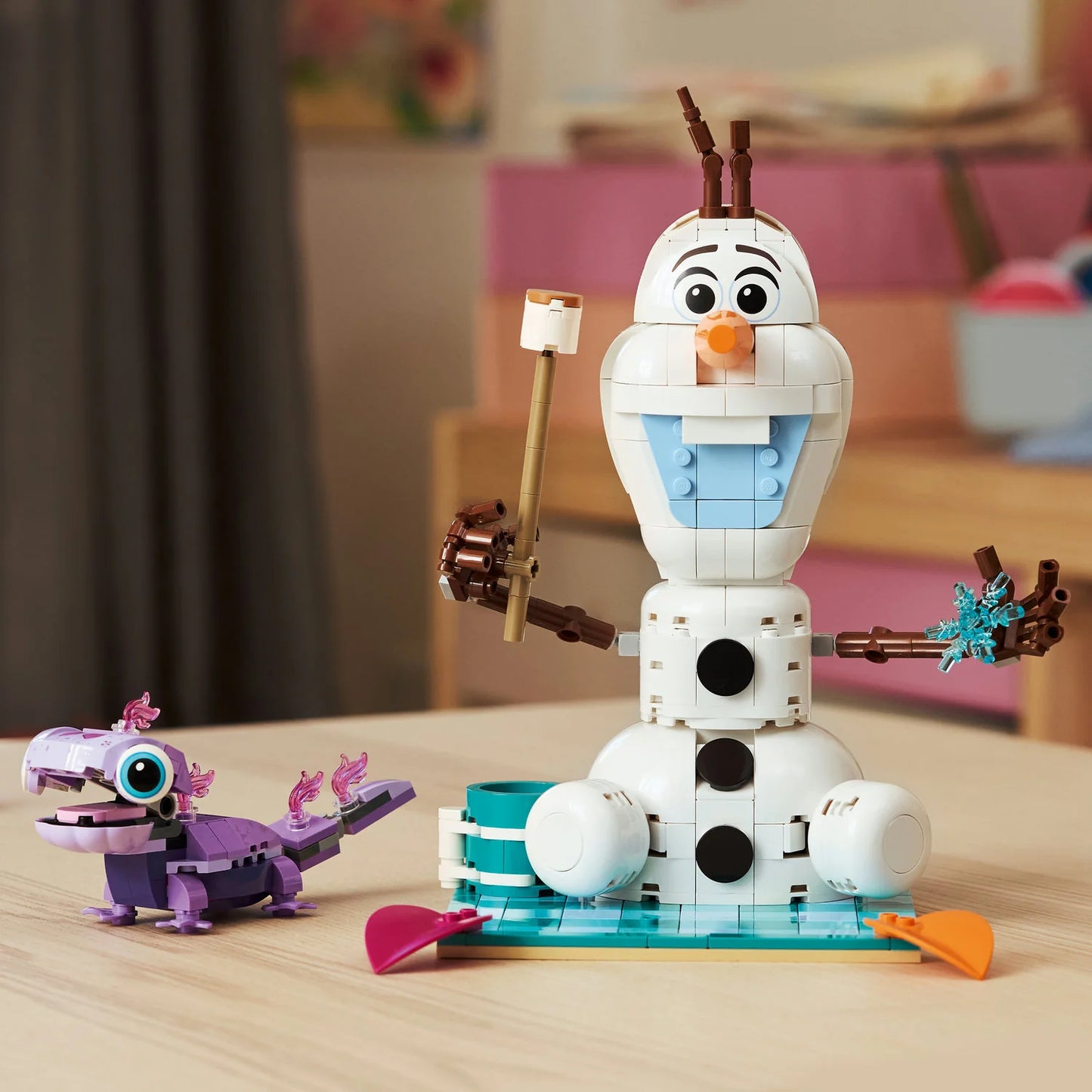 LEGO 43287 DISNEY OLAF & BRUNI PICNIC