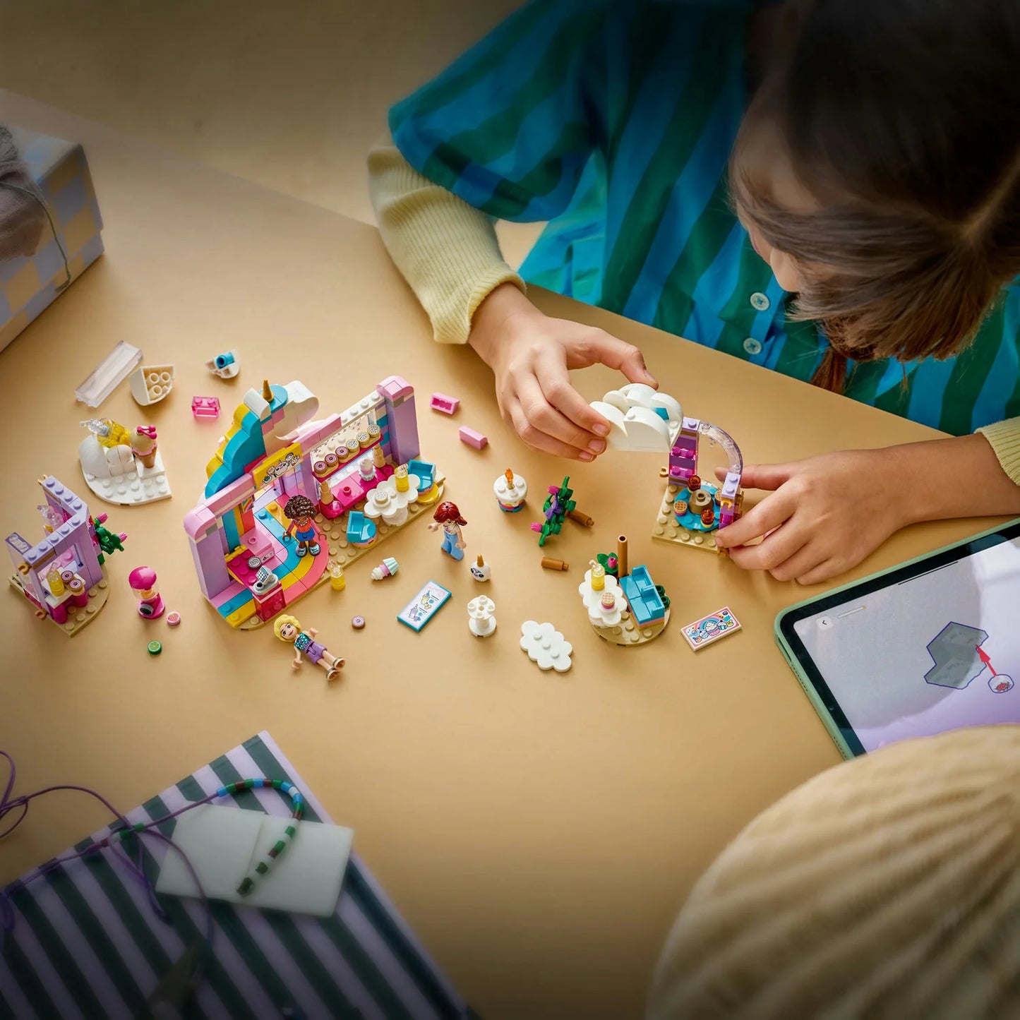 LEGO 42684 FRIENDS UNICORN DREAM CAFE