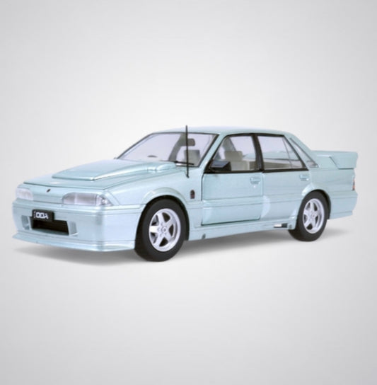 D/C 1:24 VL HOLDEN WALKINSHAW PAN SILVER