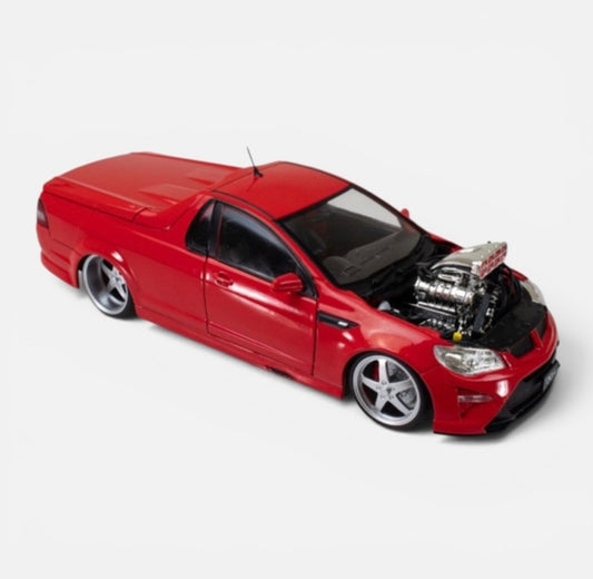 D/C 1:24 VF MALOO GTSR HOLDEN UTE RED