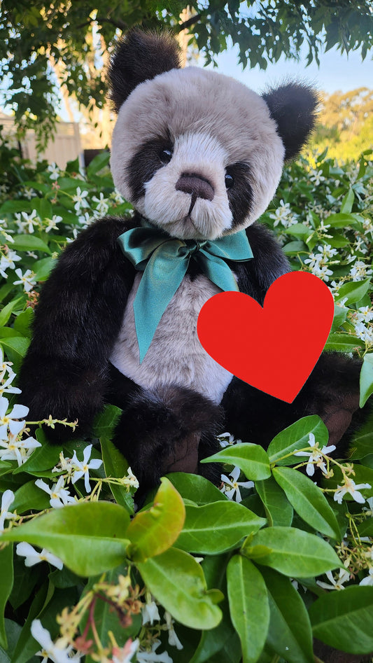 CHARLIE BEARS BOTWOOD