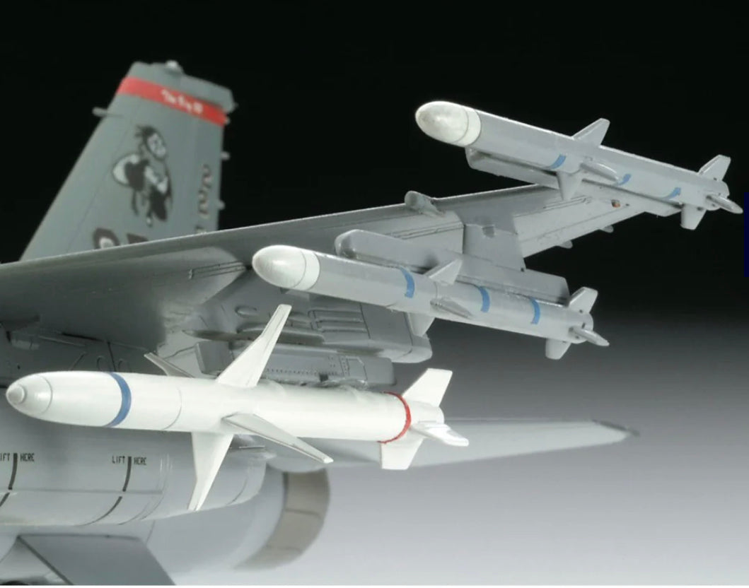 REVELL 1:72 US AIR FORCE 75TH ANNIVERSAR