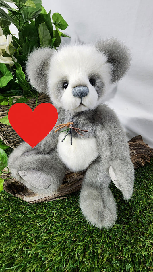 CHARLIE BEARS EXCLUSIVE ANNI BRONTE