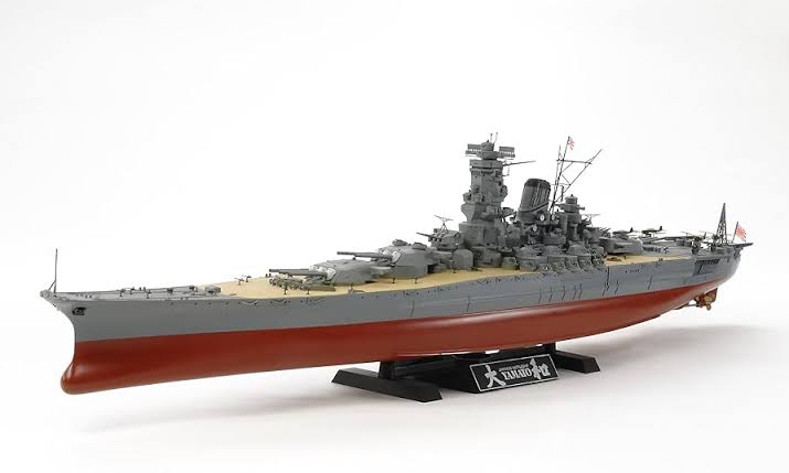 TAMIYA 1:350 YAMATO 2013 BATTLESHIP