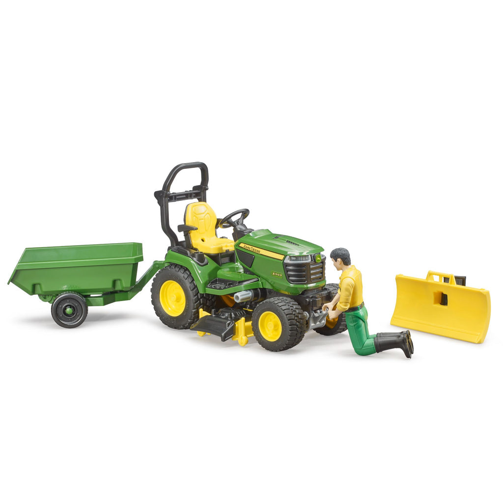 BRUDER JD LAWN TRACTOR W TRAILER