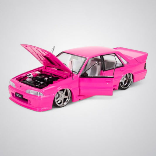 D/C 1:24 VL HOLDEN WALKINSHAW HOT PINK