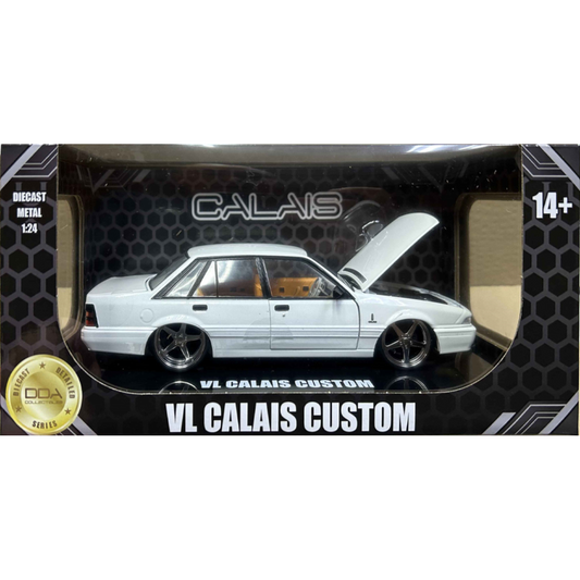D/C 1:24 METALLIC WHITE HOLDEN VL CALAIS