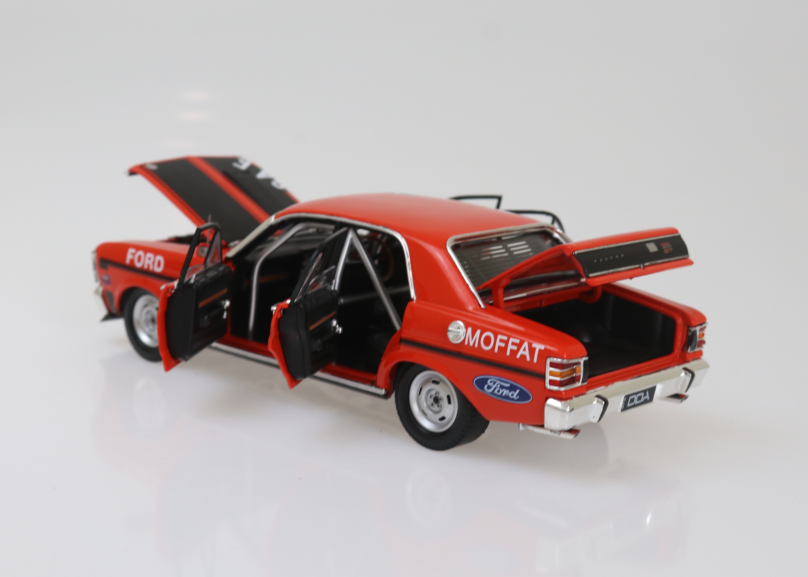D/C 1:24 #64E XW FORD GTHO MOFFAT 1970 W