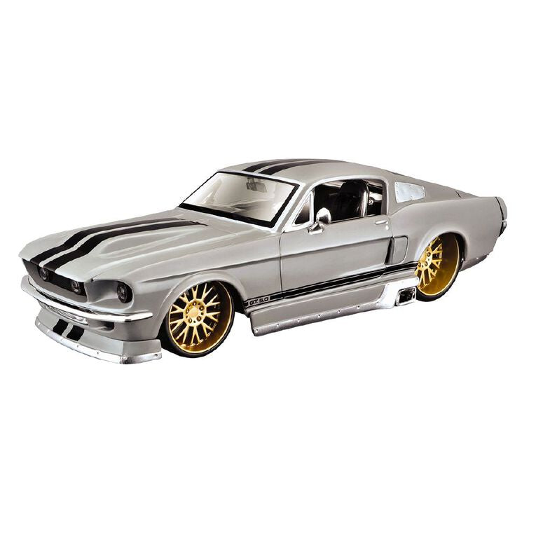 MAISTO 1:24 DESIGN 1967 FORD MUSTANG GT