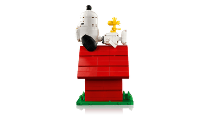 LEGO 21368 IDEAS PEANUTS SNOOPY'S DOGHOU