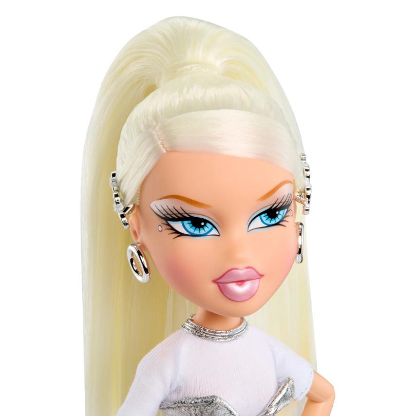 BRATZ CHARMZ CLOE DOLL