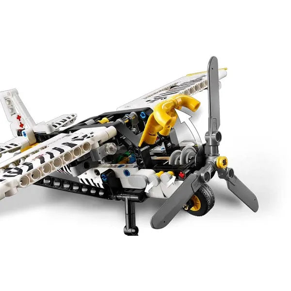 LEGO 42198 TECHNIC BUSH PLANE