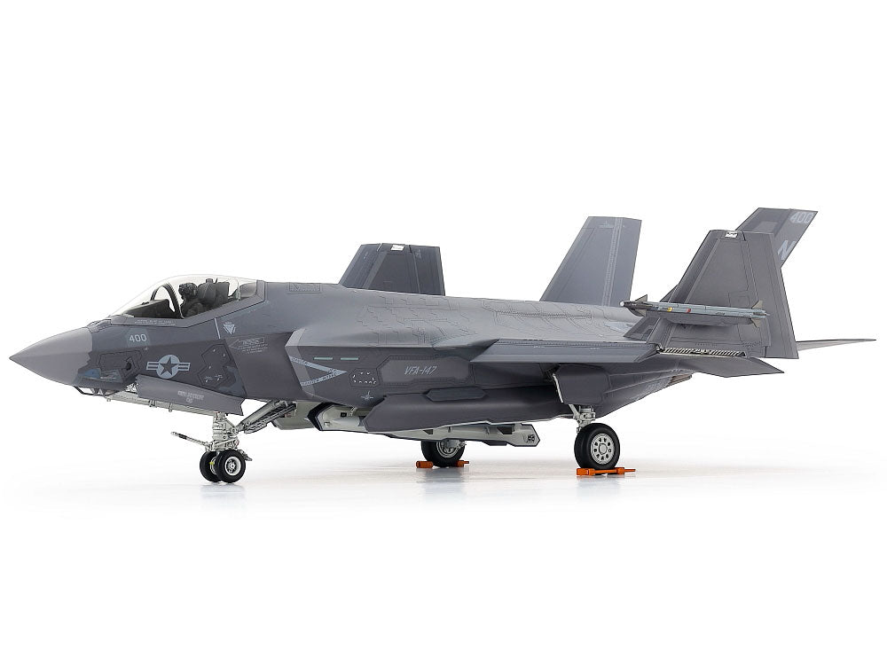 TAMIYA 1/48 LOCKHEED F-35C LIGHTNING II