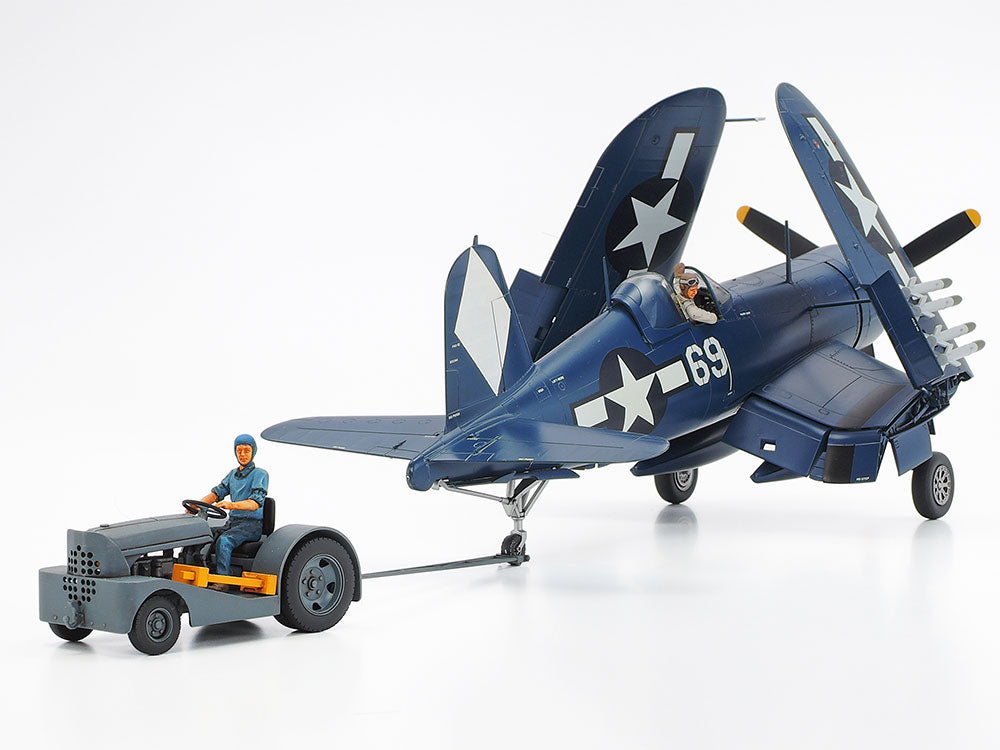 TAMIYA 1/48 F4U-1D CORSAIR W MOTO-TUG