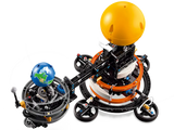 LEGO 42179 TECHNIC PLANET EARTH & MOON