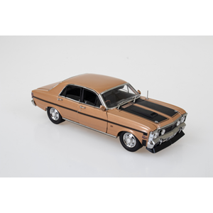 D/C 1:24 XW GTHO FORD GOLD OPEN DOORS/BO