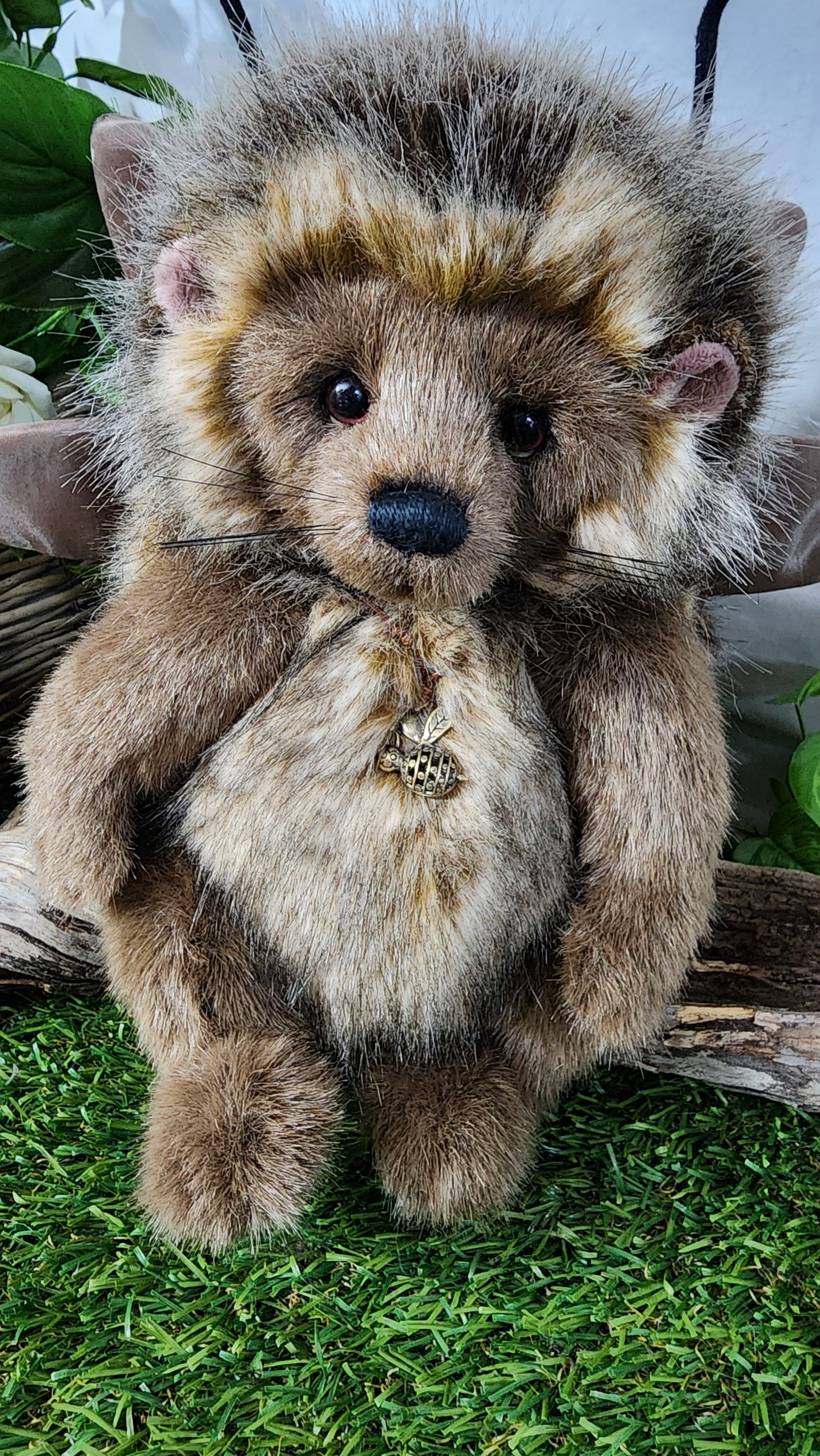 CHARLIE SIGNATURE BEAR TIZZIE WHIZIE