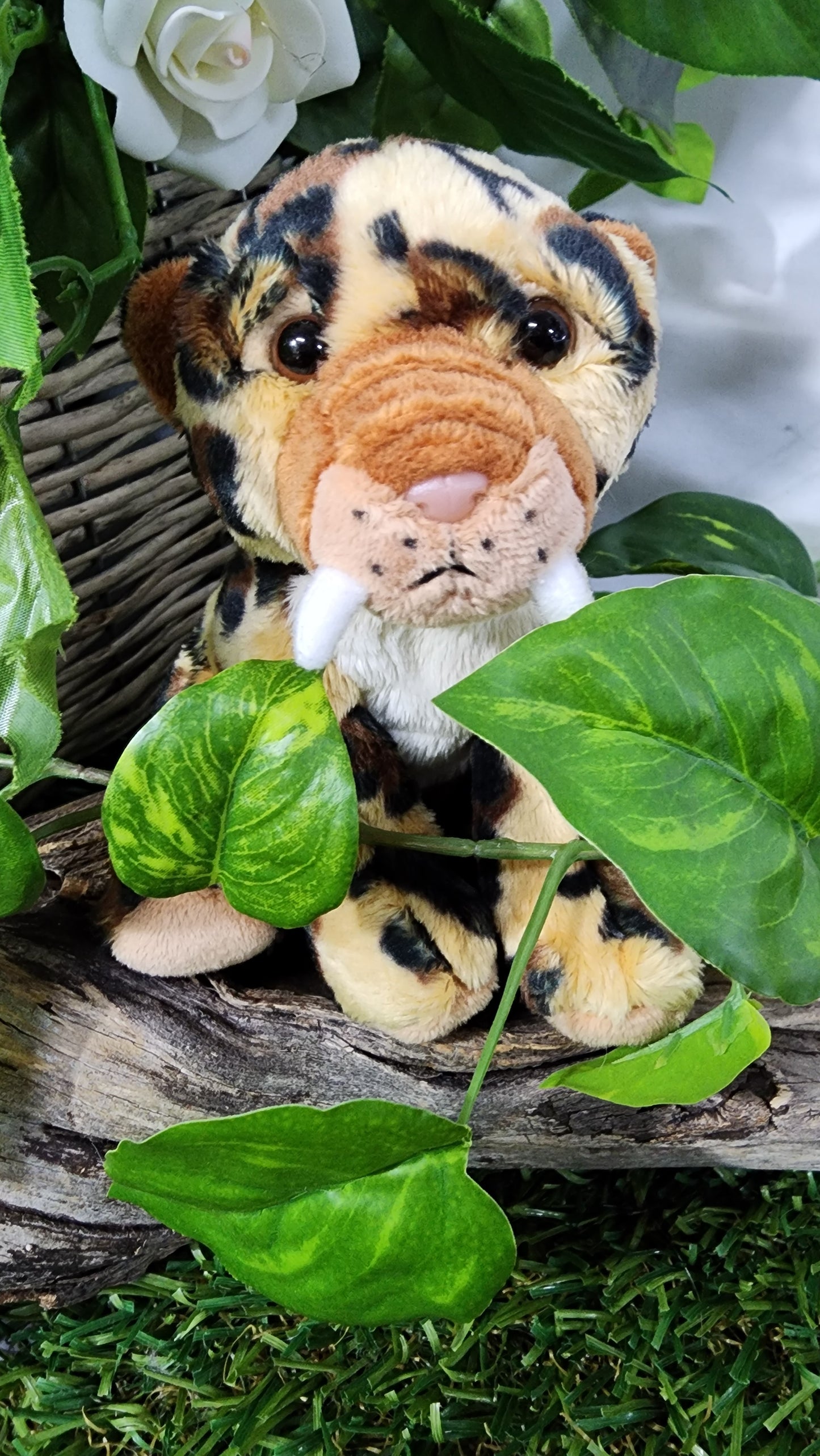 CUDDLE CUB BY CB SABRE TOOTH TIGER