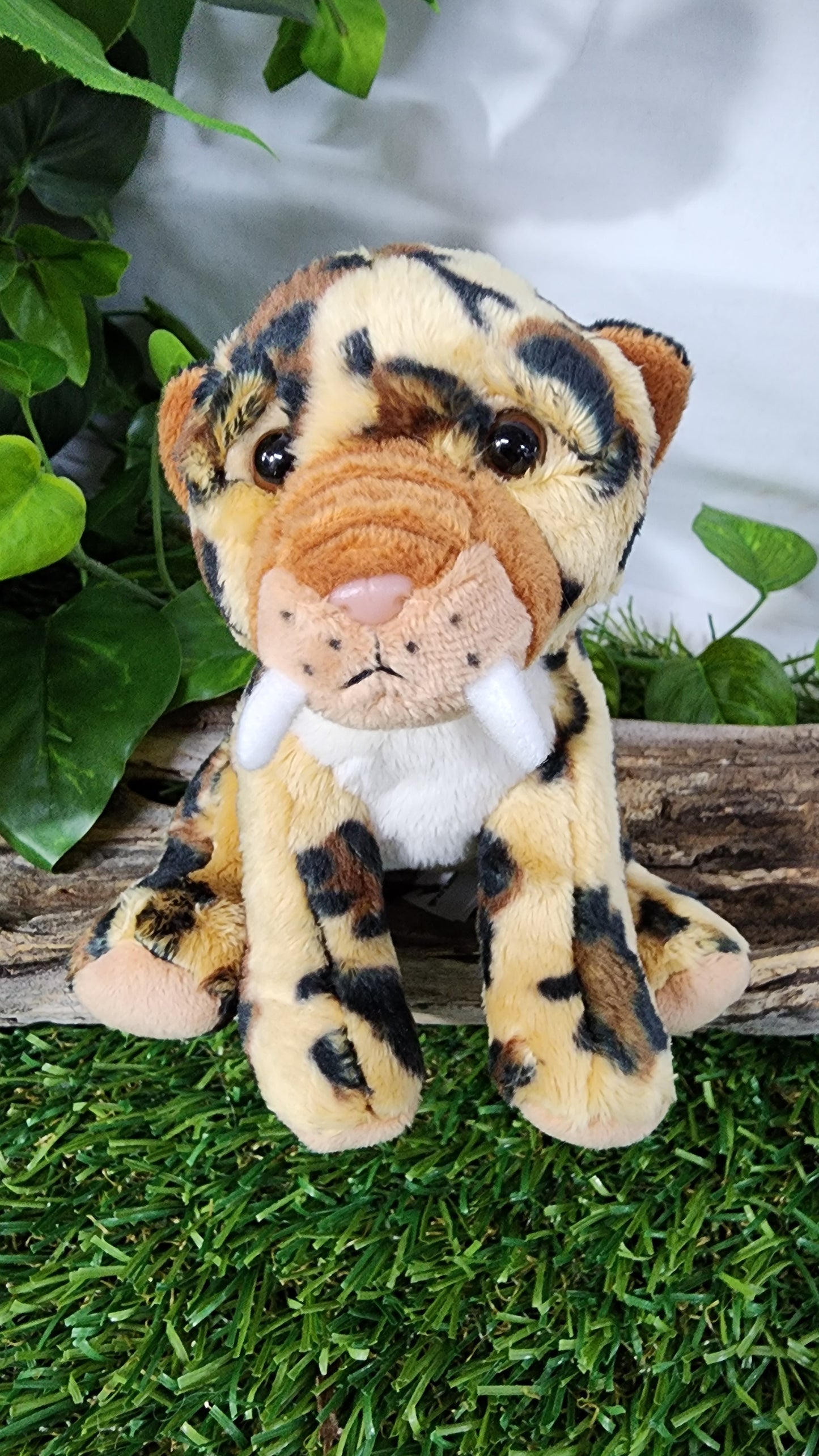 CUDDLE CUB BY CB SABRE TOOTH TIGER