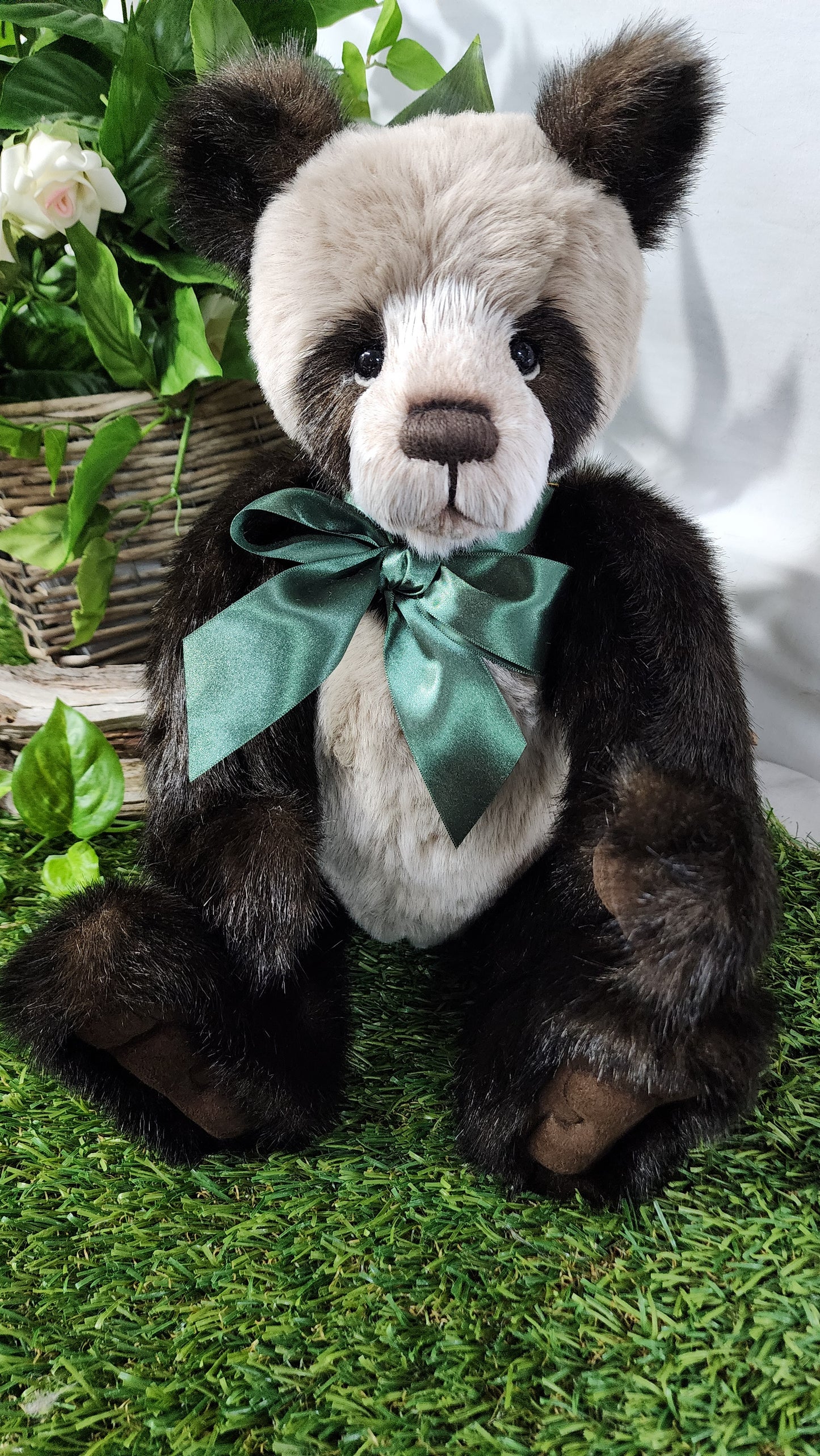 2025 CHARLIE BEARS BOTWOOD