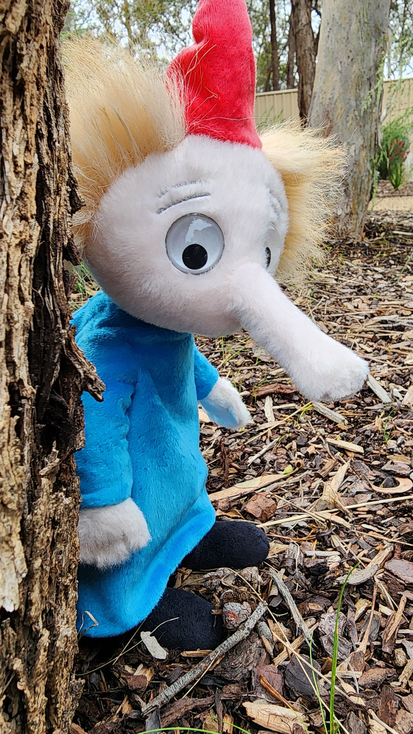 2025 CHARLIE SIGNATURE BEAR THINGUMY