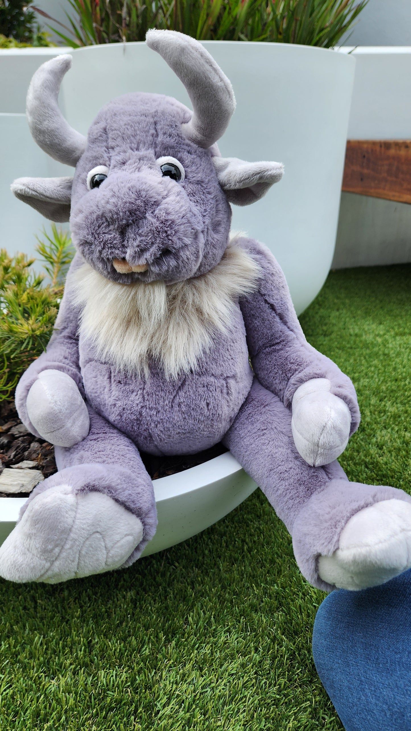 2025 CHARLIE BEARS BEARHOUSE COBBLESTONE