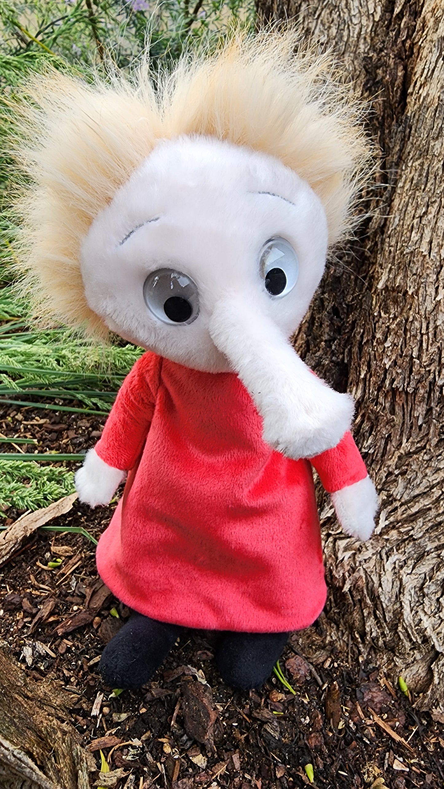 2025 CHARLIE SIGNATURE BEAR BOB