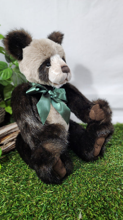 2025 CHARLIE BEARS BOTWOOD