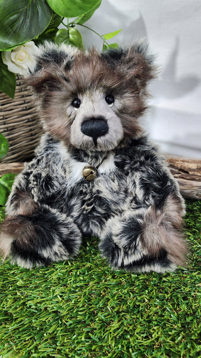 CHARLIE BEARS BIRTHDAY BEAR