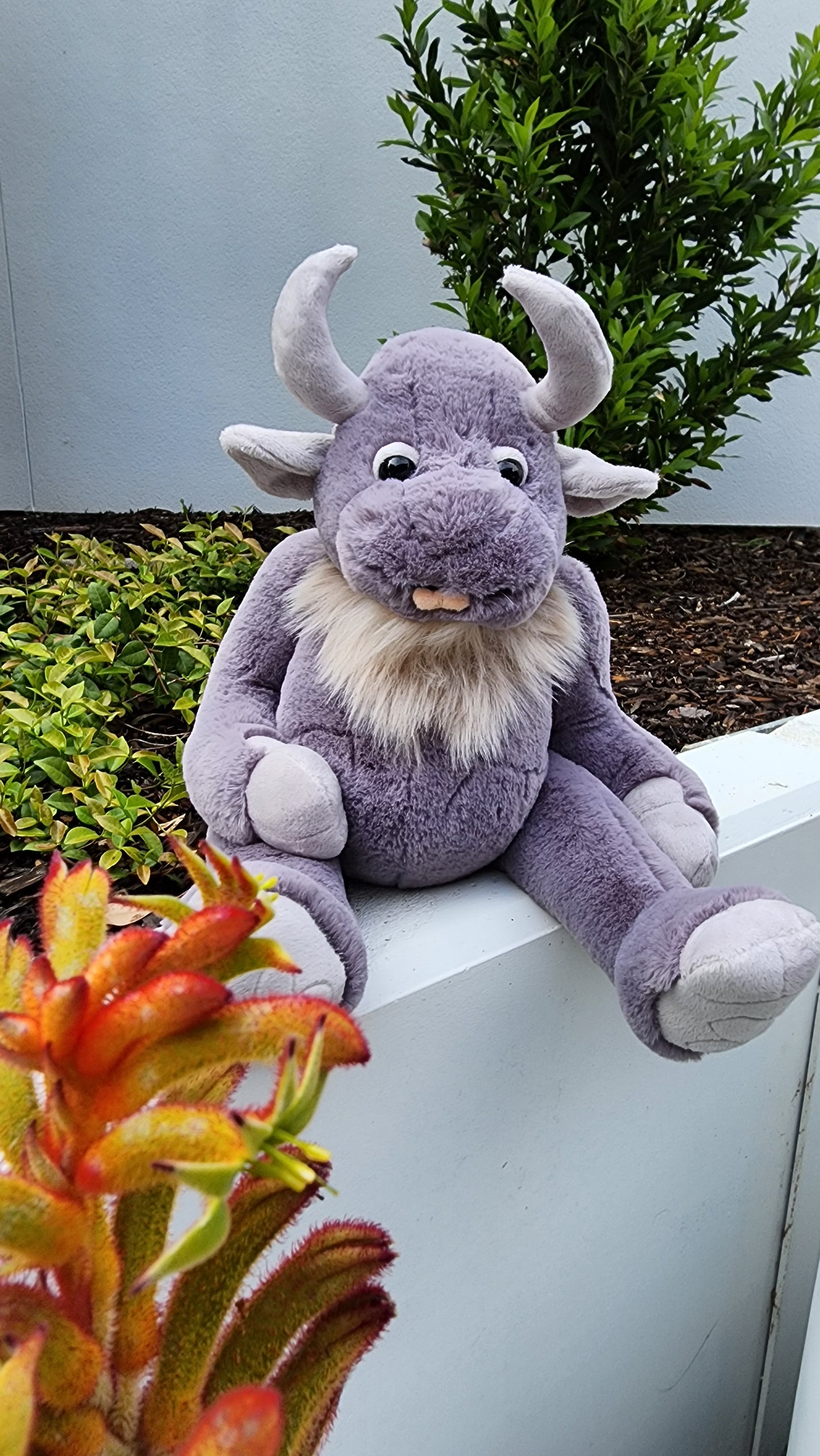 2025 CHARLIE BEARS BEARHOUSE COBBLESTONE