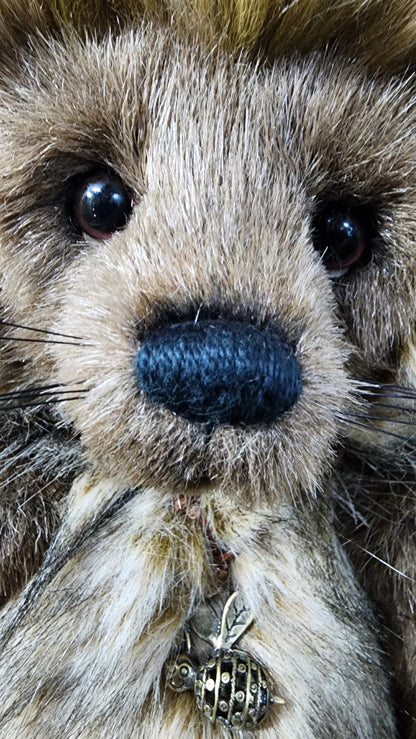 CHARLIE SIGNATURE BEAR TIZZIE WHIZIE