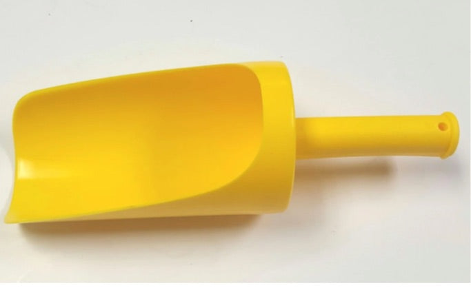 FOUNTAIN PLASTIC SAND SCOOP