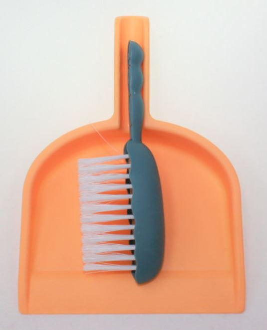 DUSTPAN AND BRUSH